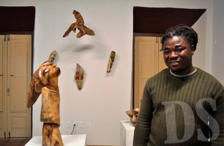 artista moçambicano Hermínio Nhantumbo 
