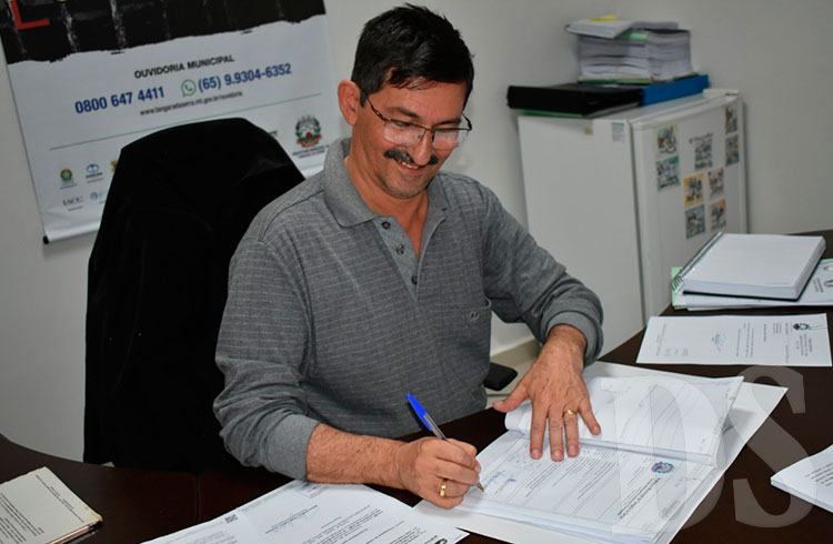 Fábio Junqueira assinou o projeto na tarde desta terça